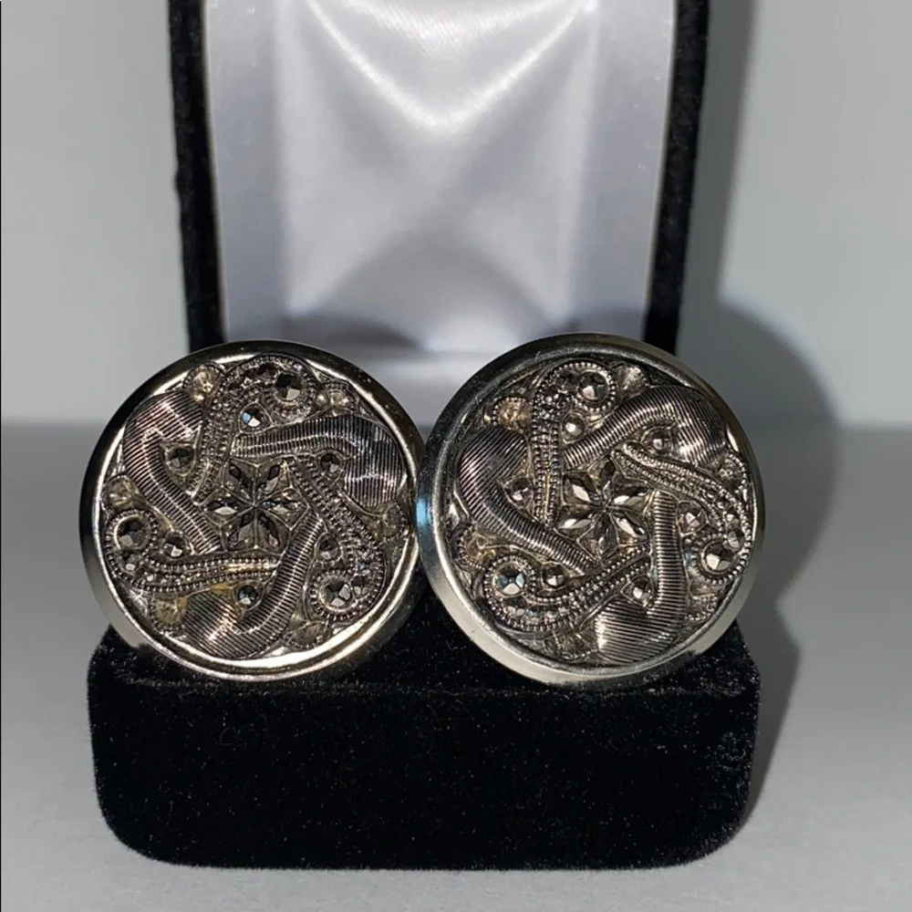 Vintage Silvertone Rhinestone Floral & Stars Cufflinks